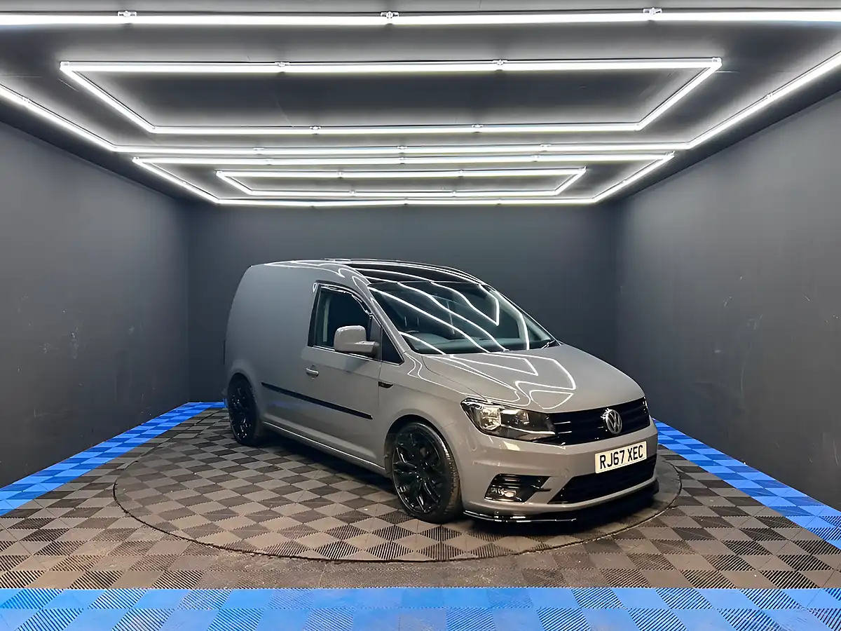 Used 2018 Volkswagen Caddy Highline Matt Grey - Front View