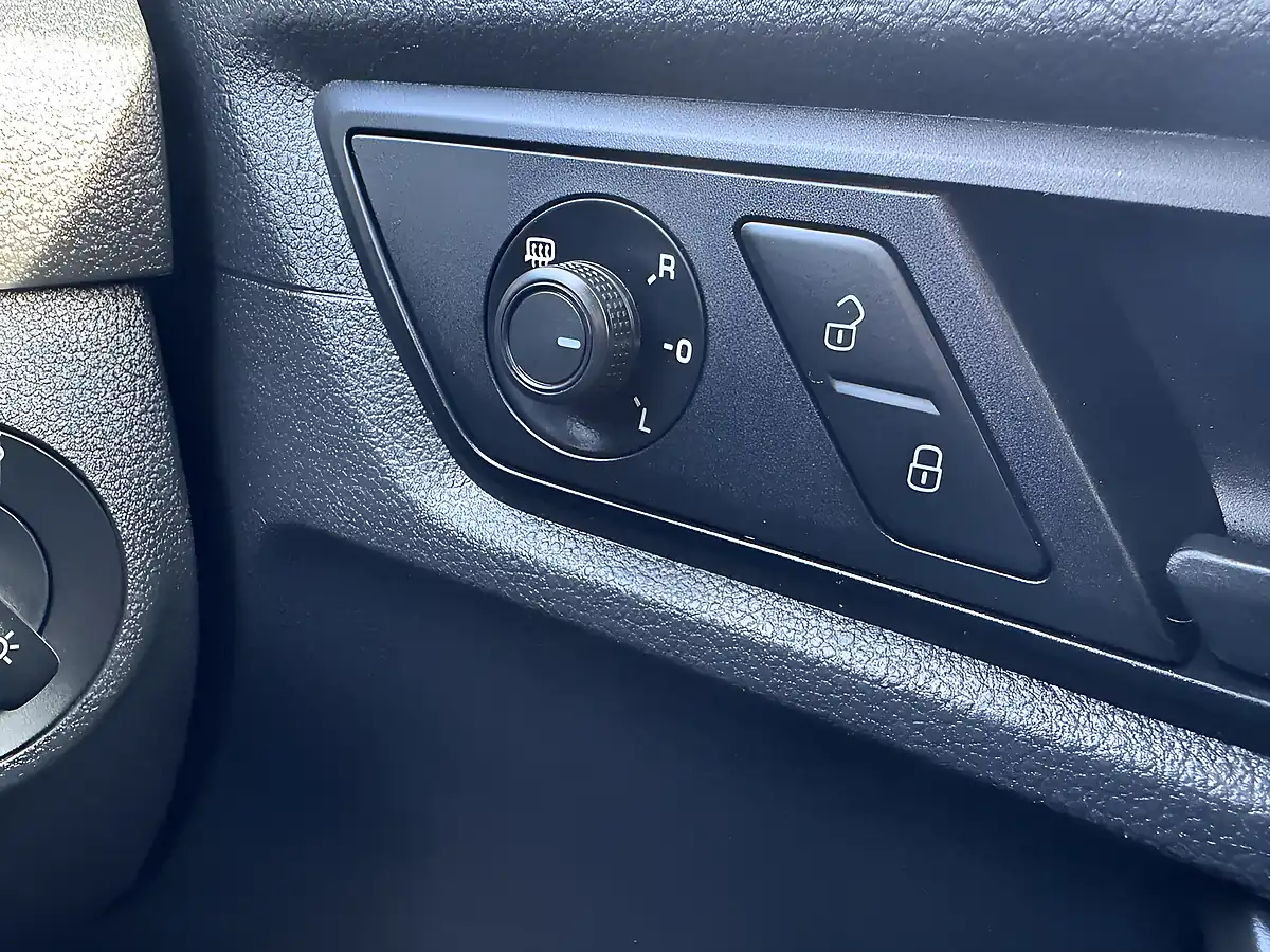 Used 2018 Volkswagen Caddy Maxi C20 Startline - Interior and Exterior details 19