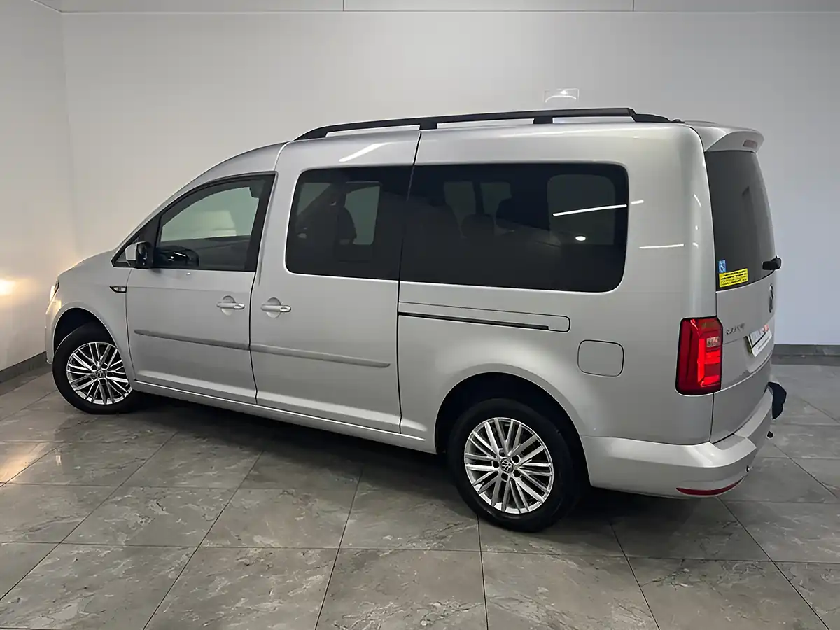 Used 2018 Volkswagen Caddy Maxi Life Silver - Interior and Exterior details 6