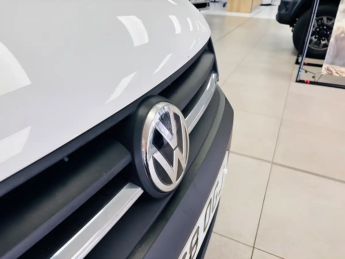 Used 2018 Volkswagen Caddy Maxi Startline Lwb White - Interior and Exterior details 11
