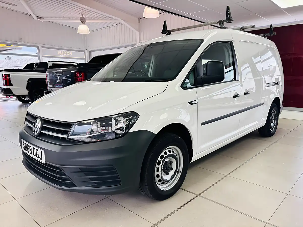 Used 2018 Volkswagen Caddy Maxi Startline Lwb White - Interior and Exterior details 3