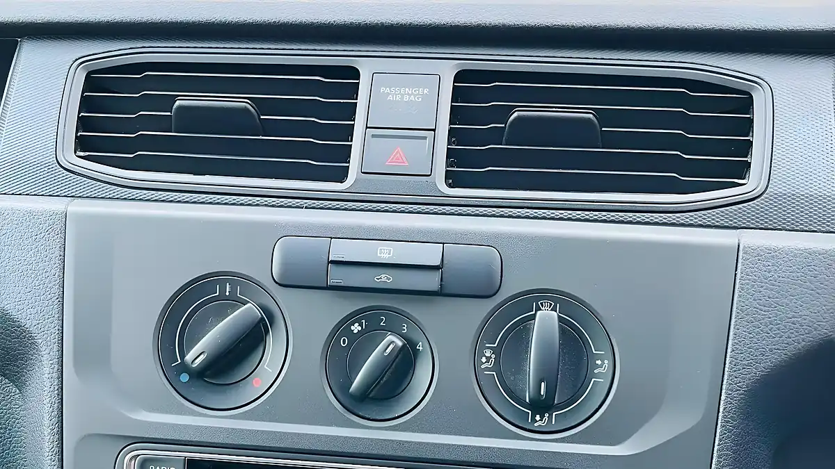 Used 2018 Volkswagen Caddy Startline Swb Silver - Interior and Exterior details 12