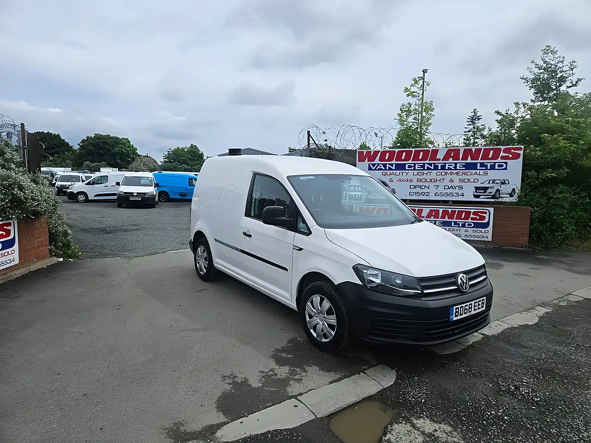 Used 2018 Volkswagen Caddy Startline White - Front View