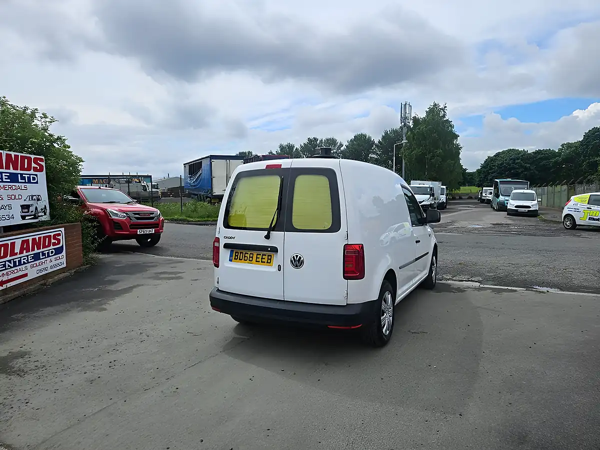 Used 2018 Volkswagen Caddy Startline White - Interior and Exterior details 8