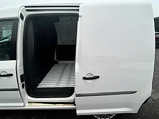 Used 2018 Volkswagen Caddy Startline White - Interior and Exterior details 15