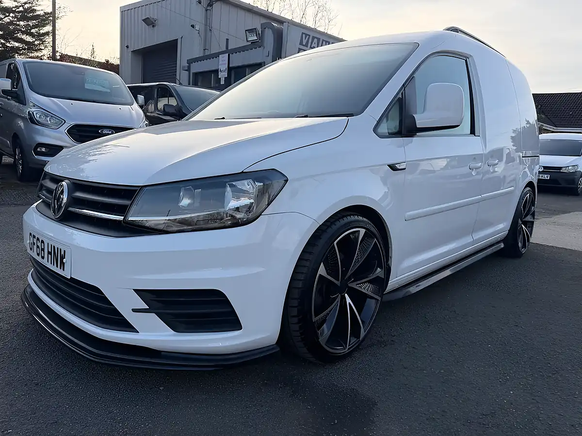 Used 2018 Volkswagen Caddy Tech Trendline White - Interior and Exterior details 11