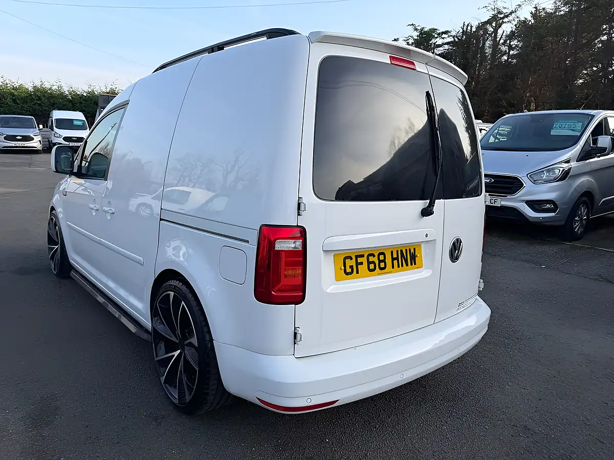 Used 2018 Volkswagen Caddy Tech Trendline White - Interior and Exterior details 3