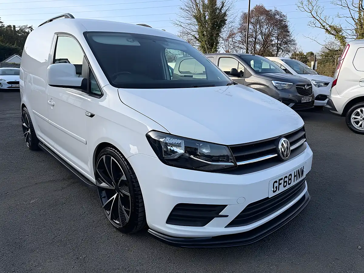Used 2018 Volkswagen Caddy Tech Trendline White - Interior and Exterior details 7