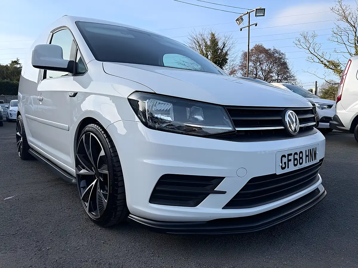Used 2018 Volkswagen Caddy Tech Trendline White - Interior and Exterior details 8