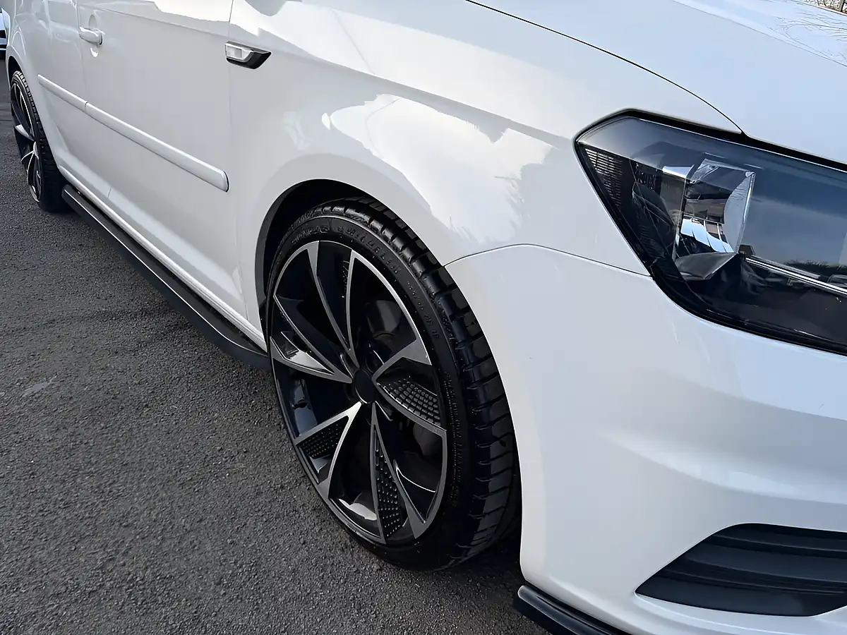 Used 2018 Volkswagen Caddy Tech Trendline White - Interior and Exterior details 9