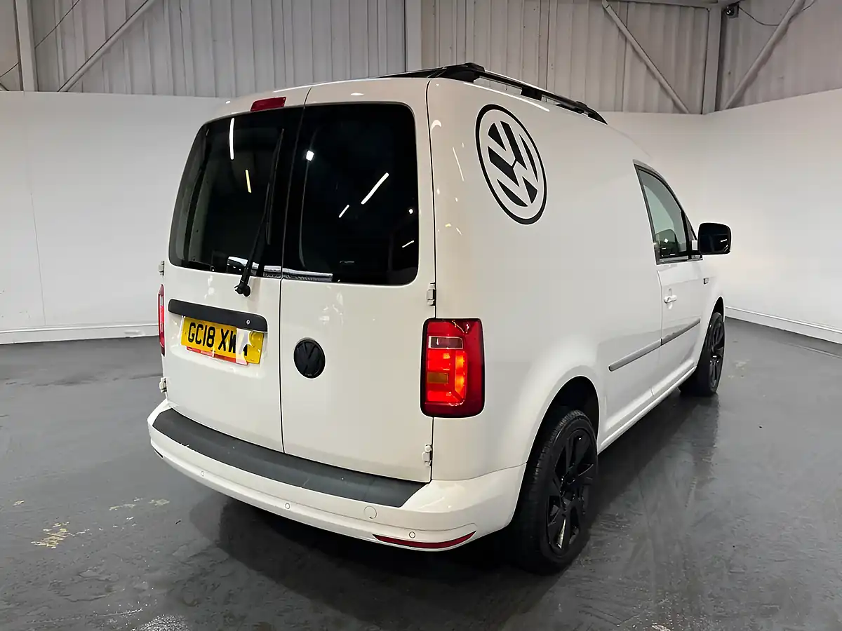 Used 2018 Volkswagen Caddy Trendline White - Interior and Exterior details 13