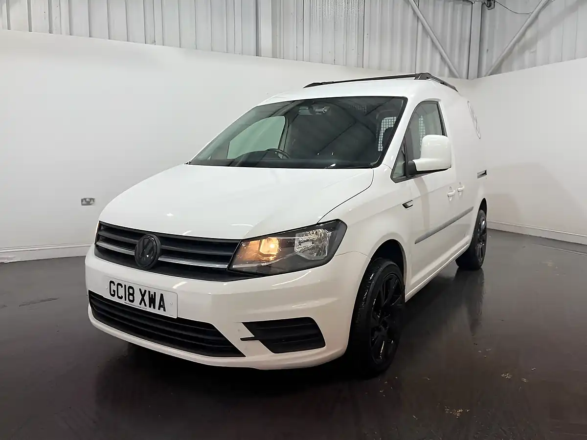 Used 2018 Volkswagen Caddy Trendline White - Interior and Exterior details 3