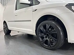 Used 2018 Volkswagen Caddy Trendline White - Interior and Exterior details 8