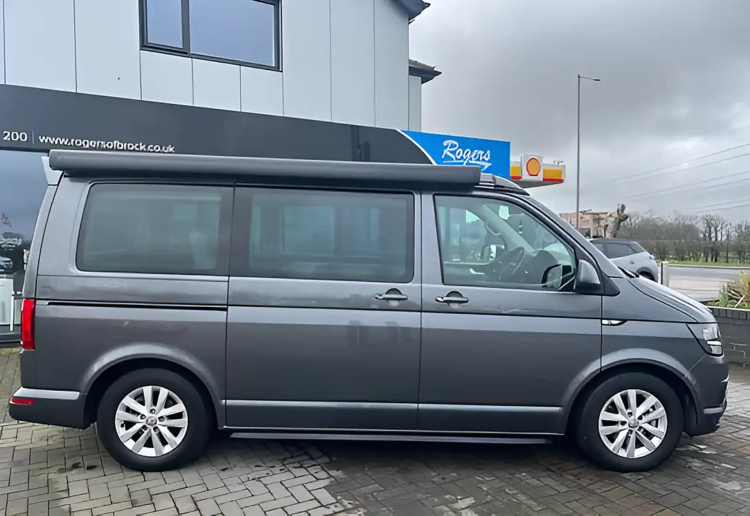 Used 2018 Volkswagen California Beach Grey - Interior and Exterior details 8
