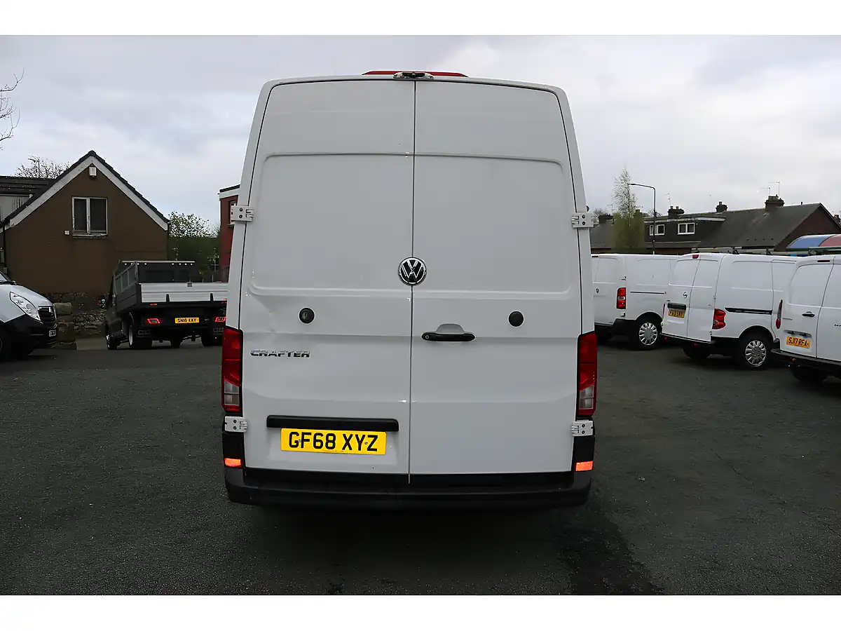Used 2018 Volkswagen Crafter Lwb White - Interior and Exterior details 7