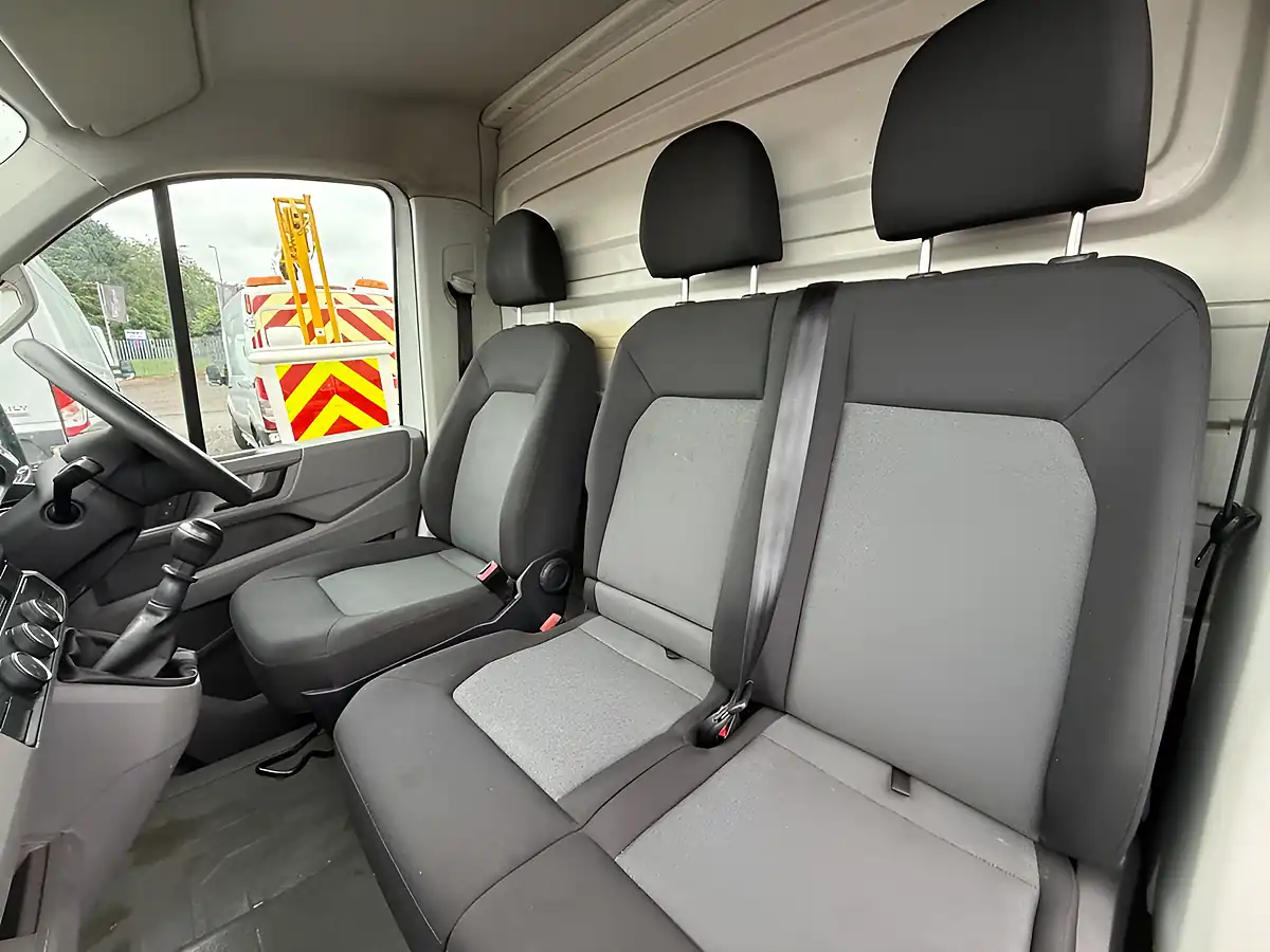 Used 2018 Volkswagen Crafter Startline White - Interior and Exterior details 11