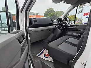 Used 2018 Volkswagen Crafter Startline White - Interior and Exterior details 10