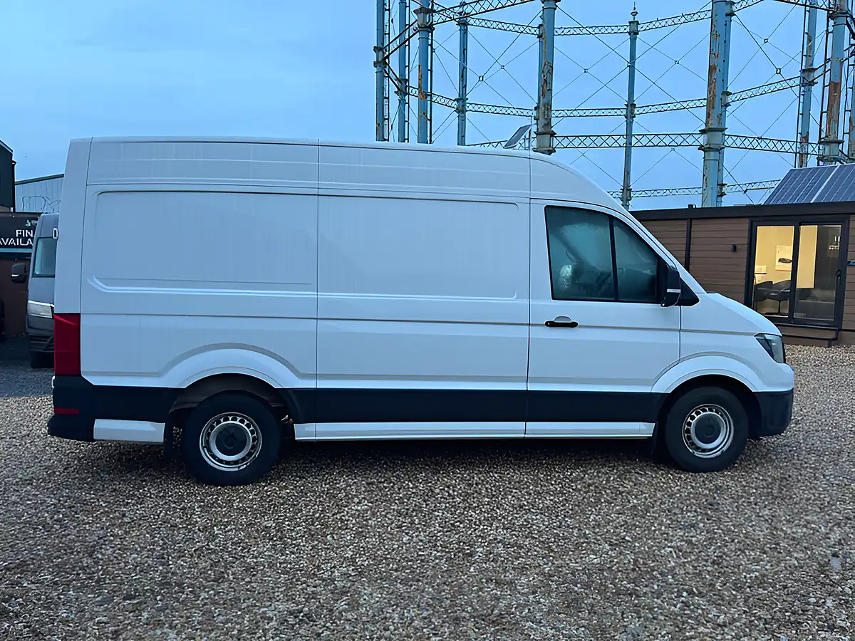 Used 2018 Volkswagen Crafter Startline White - Interior and Exterior details 2