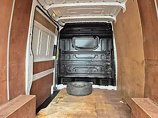 Used 2018 Volkswagen Crafter Startline White - Interior and Exterior details 11