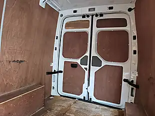 Used 2018 Volkswagen Crafter Startline White - Interior and Exterior details 15