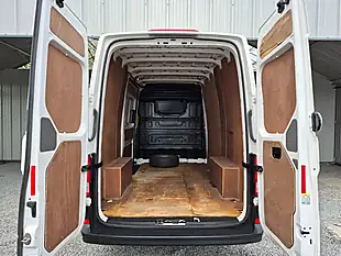 Used 2018 Volkswagen Crafter Startline White - Interior and Exterior details 9