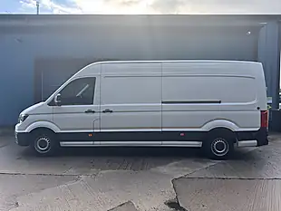 Used 2018 Volkswagen Crafter Trendline White - Interior and Exterior details 8