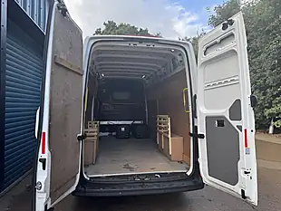 Used 2018 Volkswagen Crafter Trendline White - Interior and Exterior details 9