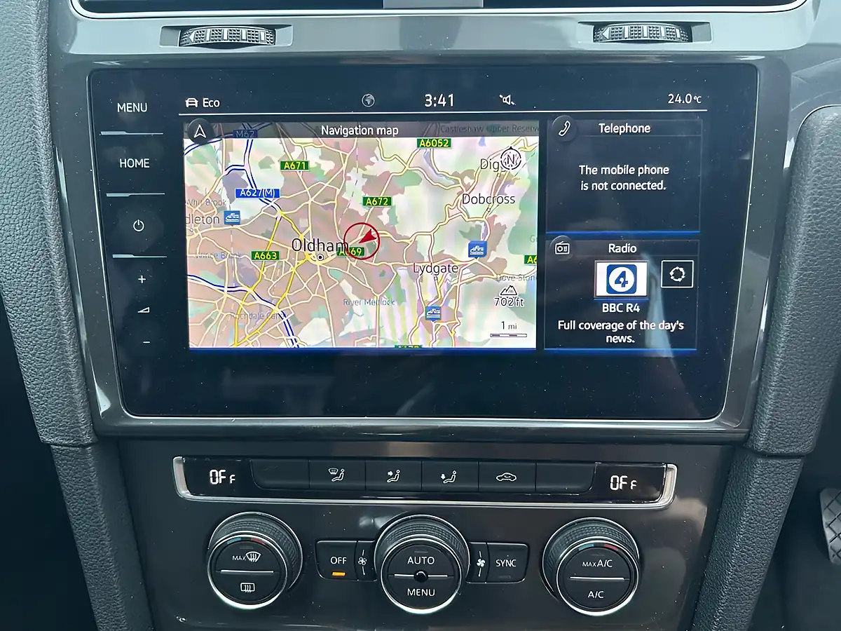 Used 2018 Volkswagen E-Golf Auto Black - Interior and Exterior details 10