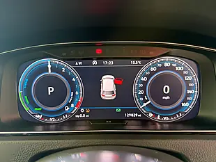 Used 2018 Volkswagen Golf Advance Blue - Interior and Exterior details 18