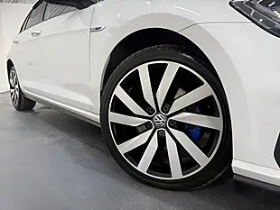 Used 2018 Volkswagen Golf Advance White - Interior and Exterior details 5