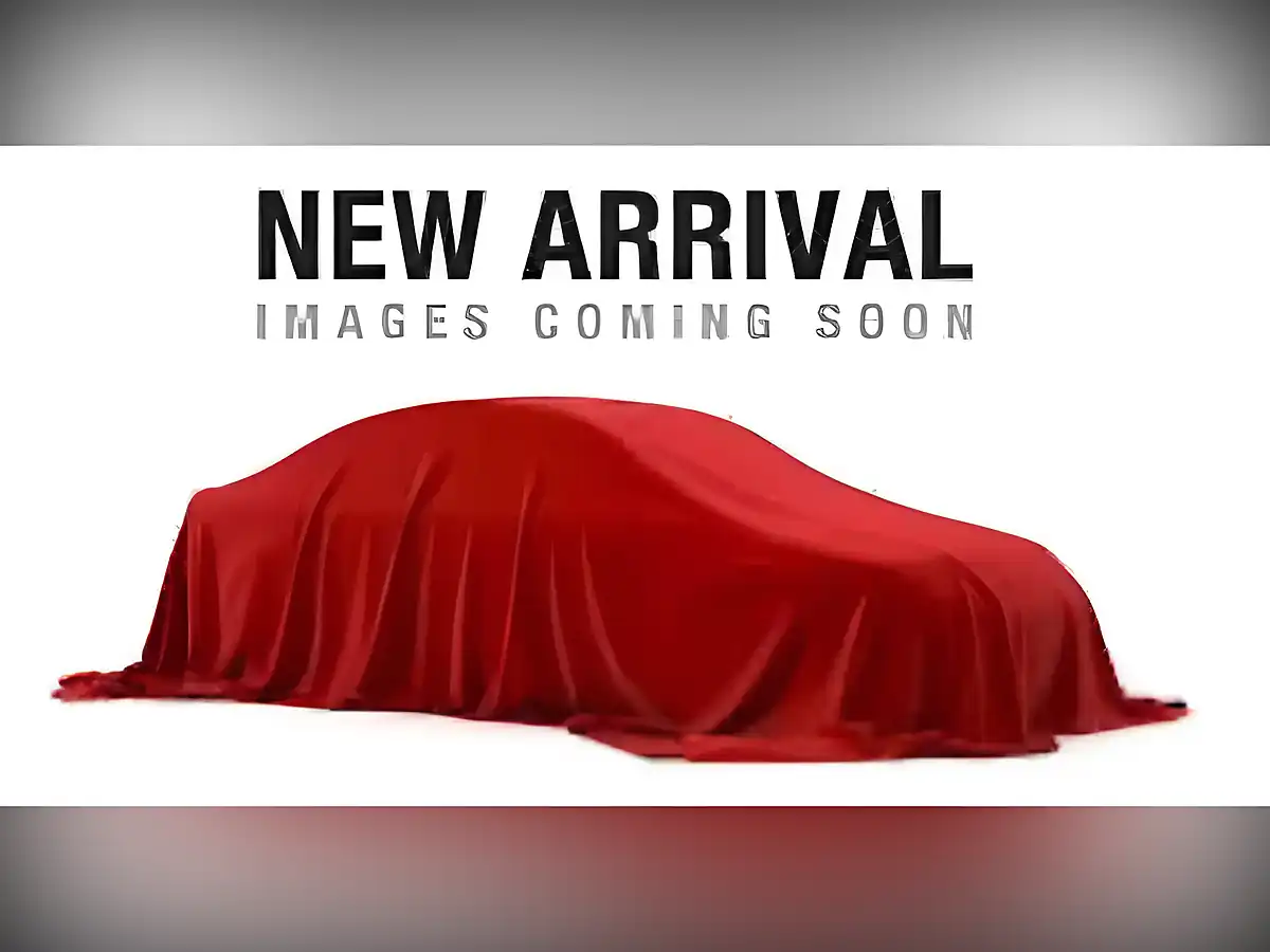 Used 2018 Volkswagen Golf Advance White - Interior and Exterior details 3