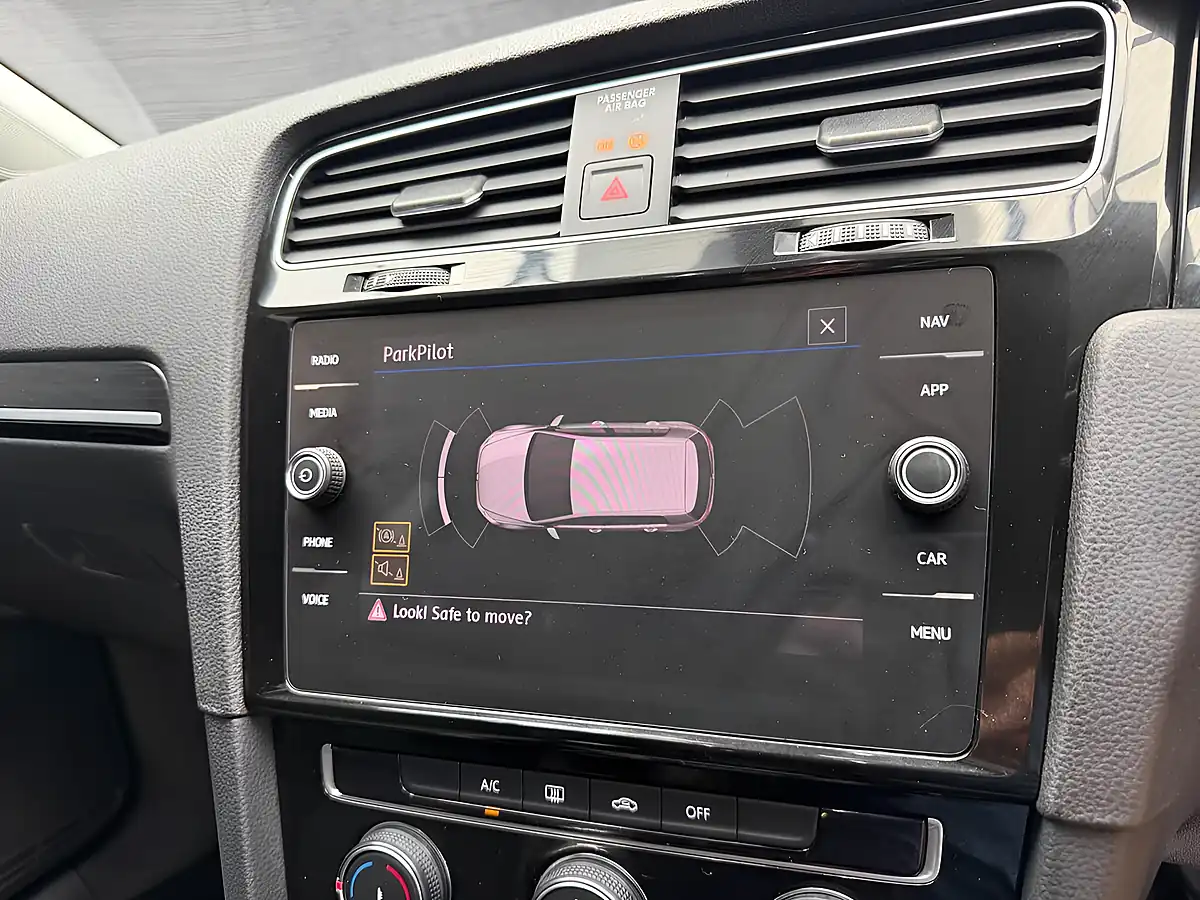 Used 2018 Volkswagen Golf GT Black - Interior and Exterior details 15