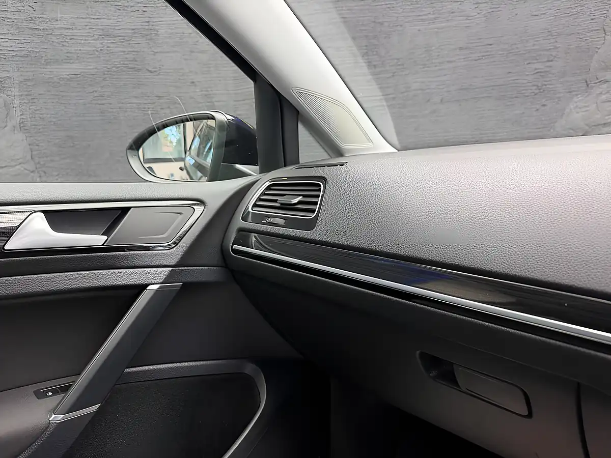 Used 2018 Volkswagen Golf GT Black - Interior and Exterior details 18