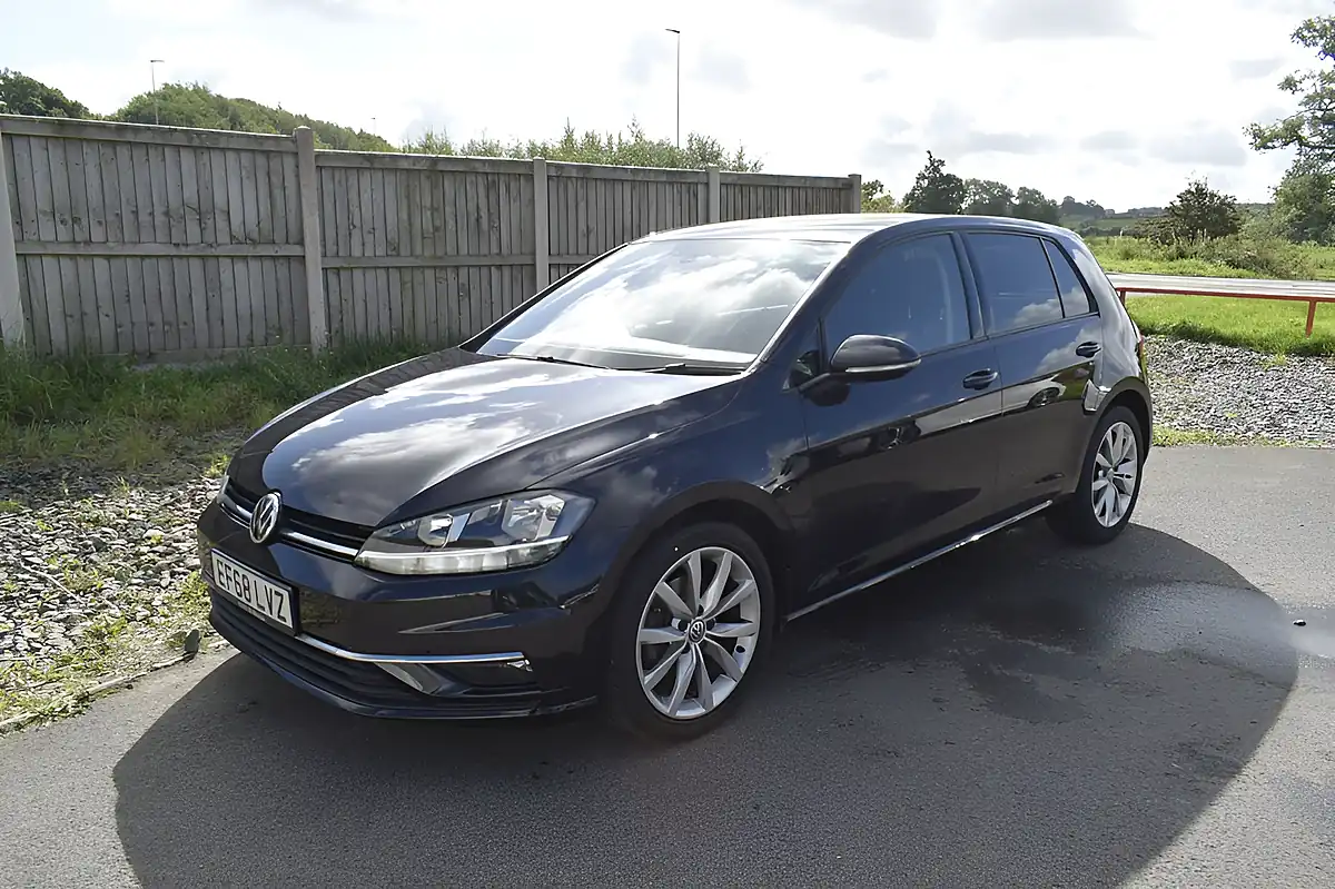 Used 2018 Volkswagen Golf GT Black - Interior and Exterior details 17