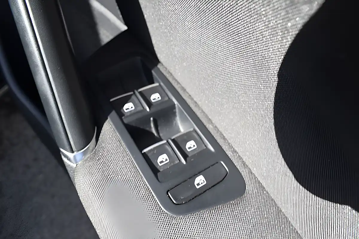 Used 2018 Volkswagen Golf GT Black - Interior and Exterior details 7
