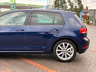 Used 2018 Volkswagen Golf GT Blue - Interior and Exterior details 12
