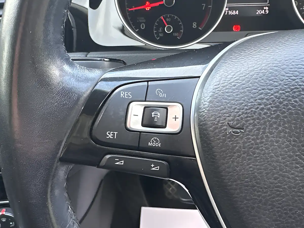 Used 2018 Volkswagen Golf GT Evo Black - Interior and Exterior details 17
