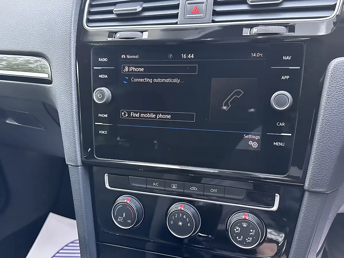 Used 2018 Volkswagen Golf GT Evo Black - Interior and Exterior details 20