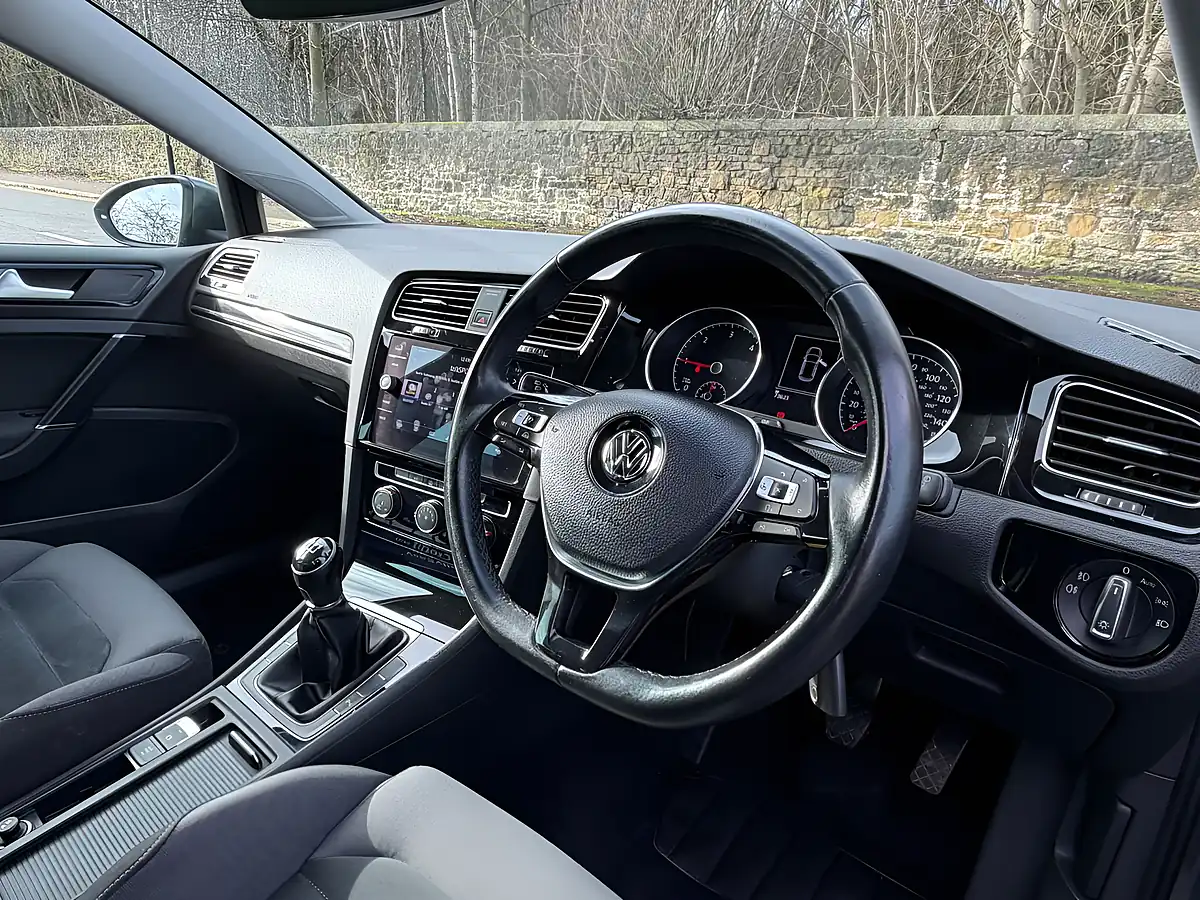 Used 2018 Volkswagen Golf GT Grey - Interior and Exterior details 10