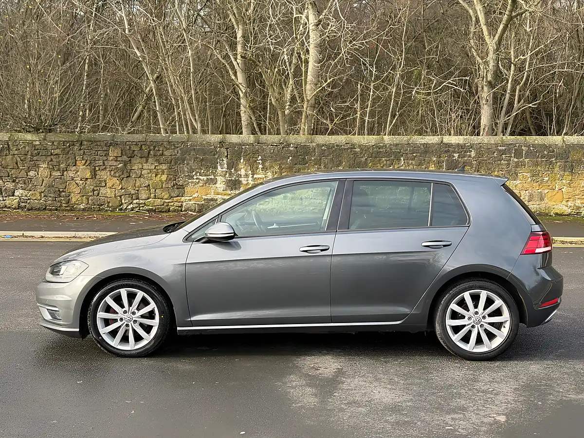 Used 2018 Volkswagen Golf GT Grey - Interior and Exterior details 13