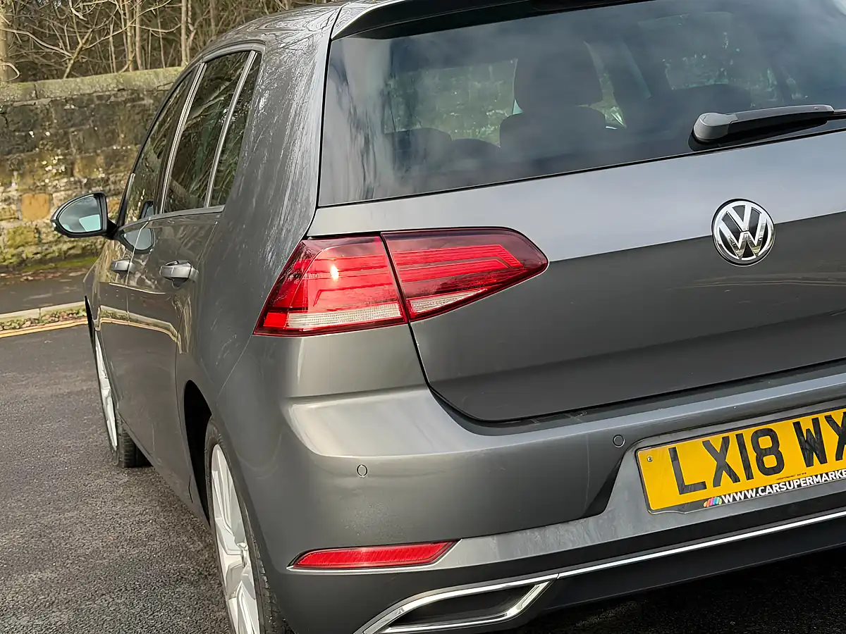 Used 2018 Volkswagen Golf GT Grey - Interior and Exterior details 15