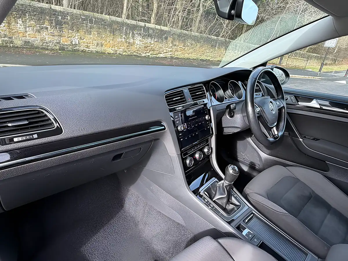 Used 2018 Volkswagen Golf GT Grey - Interior and Exterior details 16