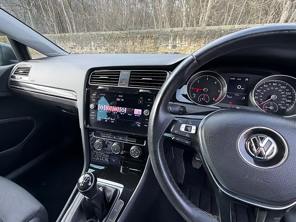 Used 2018 Volkswagen Golf GT Grey - Interior and Exterior details 8