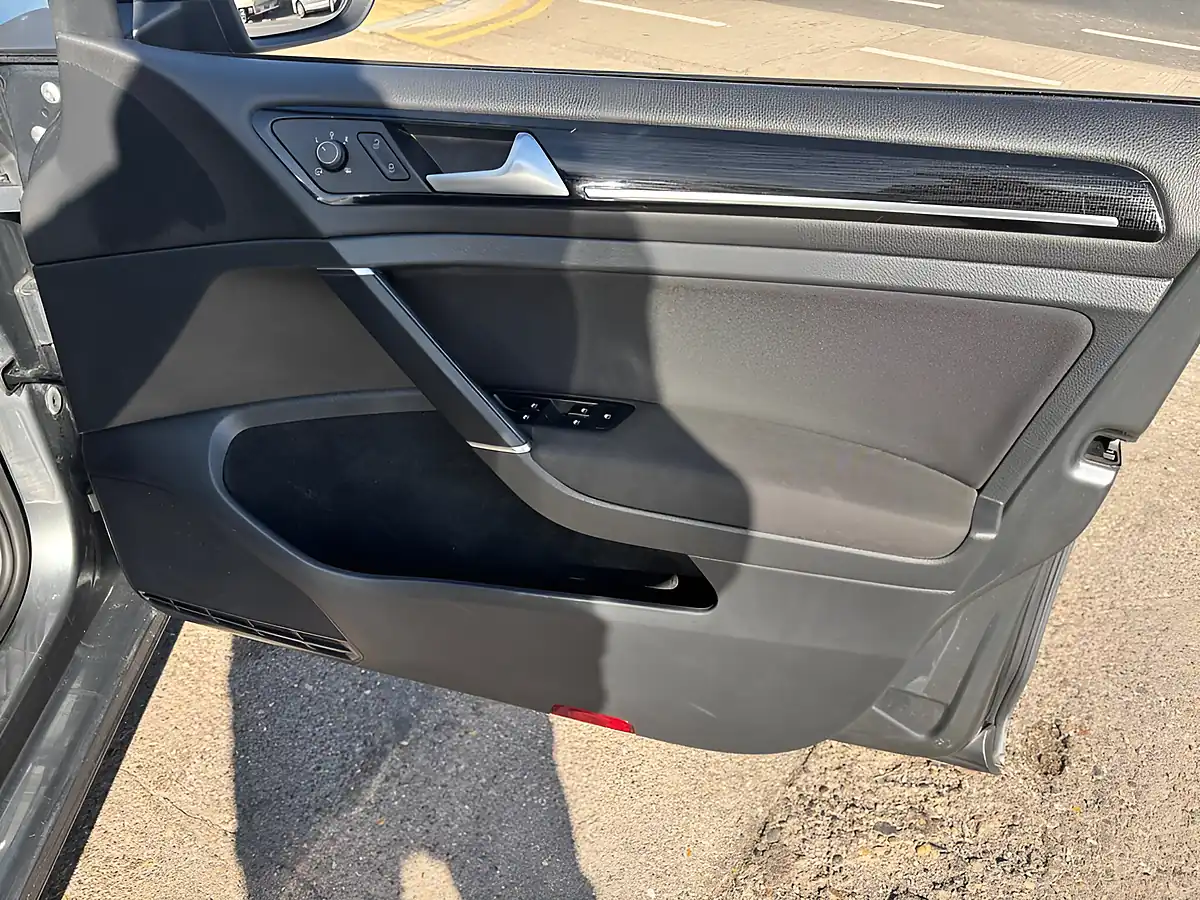 Used 2018 Volkswagen Golf GT Grey - Interior and Exterior details 16