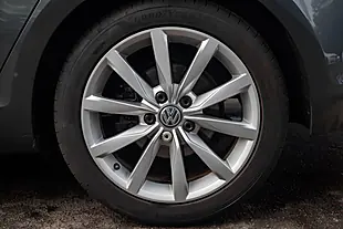 Used 2018 Volkswagen Golf GT Indium Grey - Interior and Exterior details 12