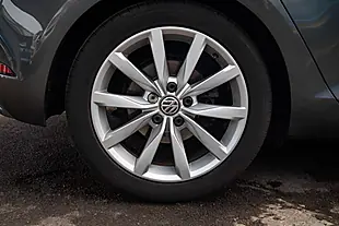 Used 2018 Volkswagen Golf GT Indium Grey - Interior and Exterior details 13