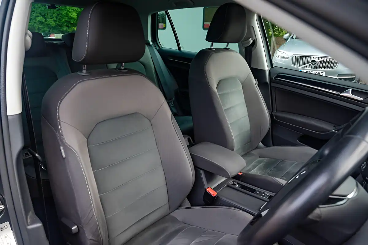 Used 2018 Volkswagen Golf GT Indium Grey - Interior and Exterior details 16