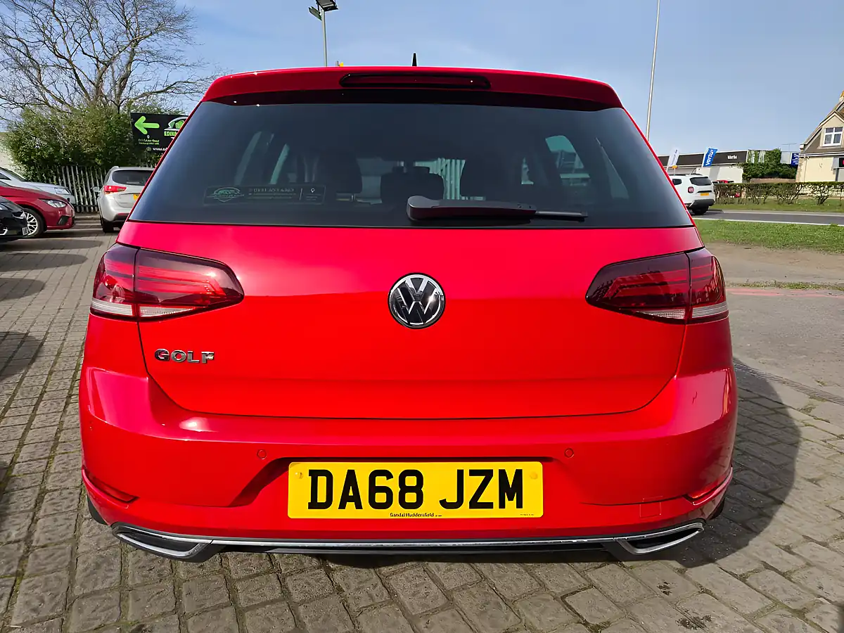 Used 2018 Volkswagen Golf GT Red - Interior and Exterior details 5