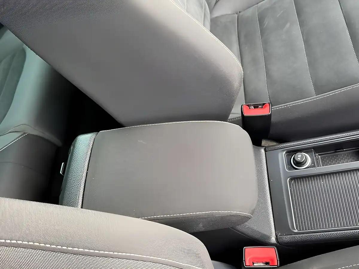 Used 2018 Volkswagen Golf GT White - Interior and Exterior details 13