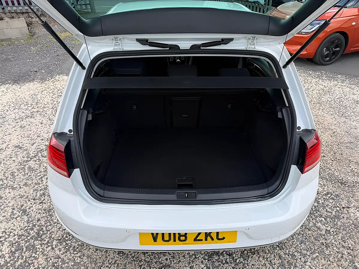 Used 2018 Volkswagen Golf GT White - Interior and Exterior details 16